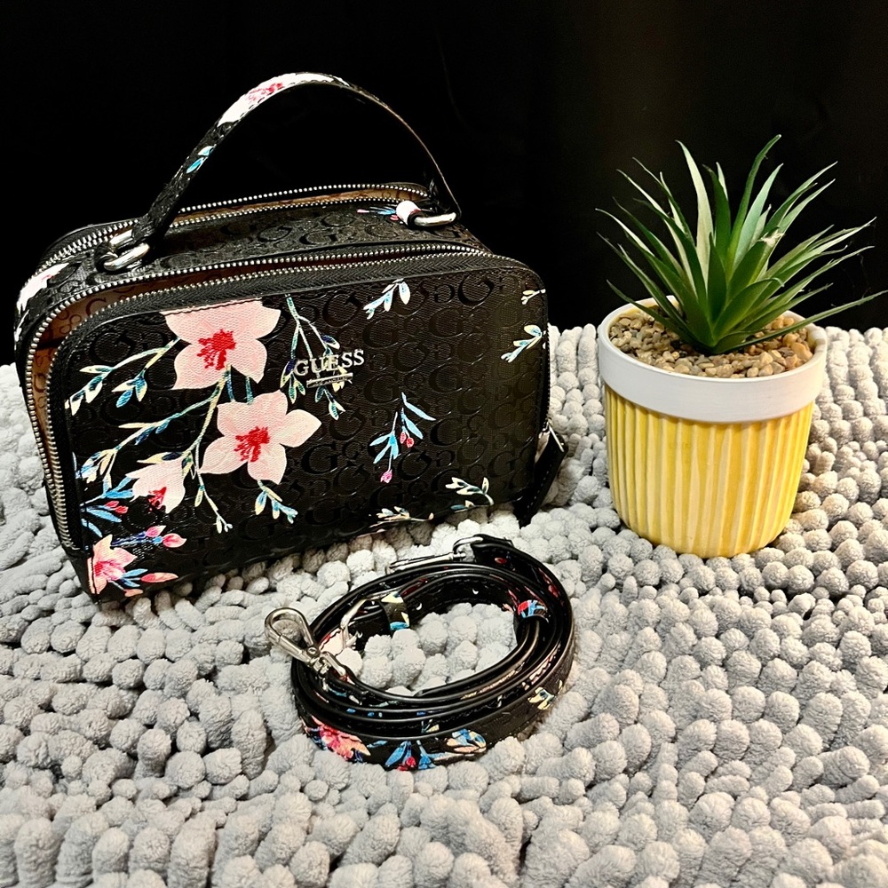 Floral Guess bag